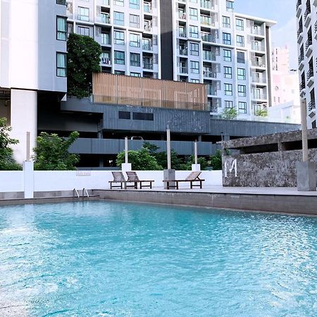 Watana Hotel Bangkok Esterno foto