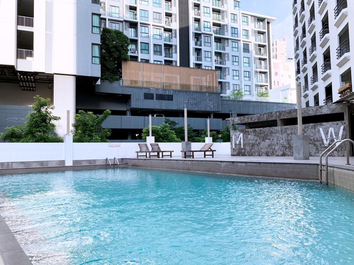 Watana Hotel Bangkok Esterno foto